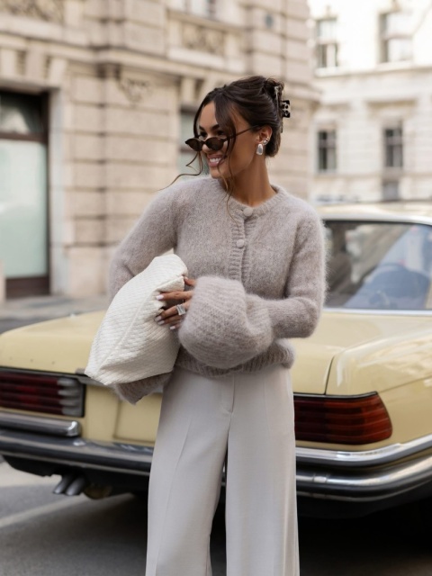 Sweter ANA Premium YARN beżowy