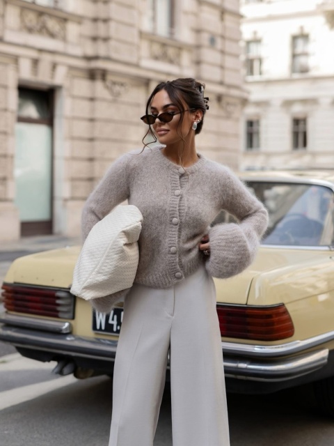 Sweter ANA Premium YARN beżowy